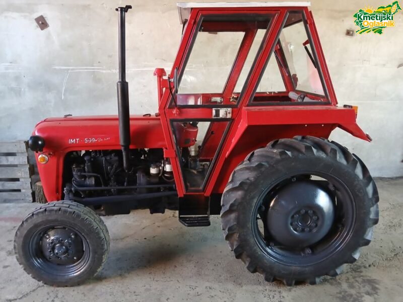 Traktor IMT 539