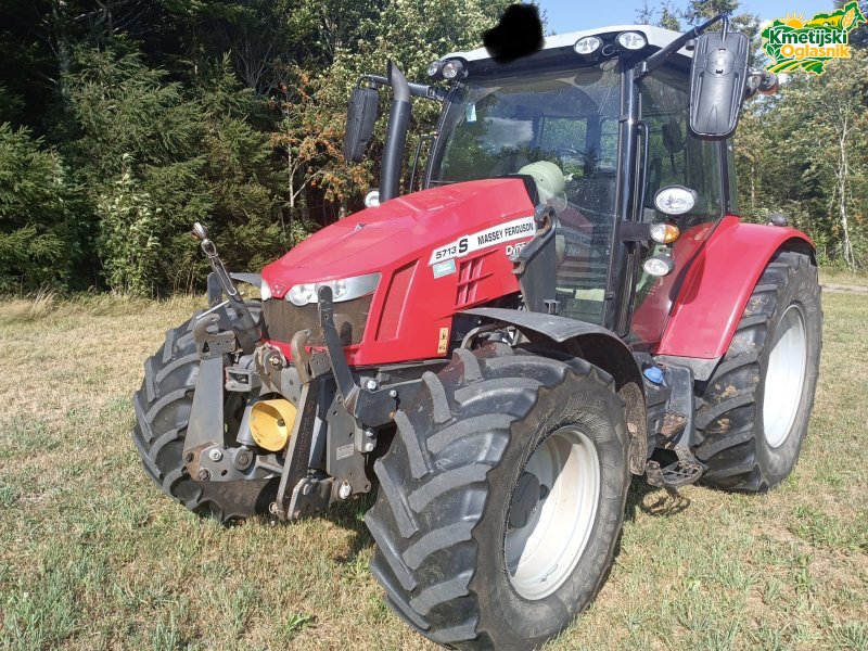 Traktor Massey Ferguson 5713